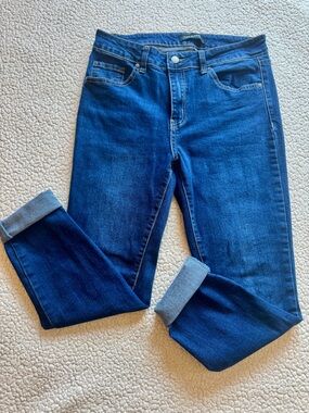 Fire & Rain Skinny Jeans Size 9 Dark Wash Raw Hem Stretch Denim Jeans